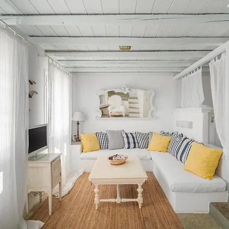 Apollo Apartment